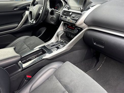 Used 2024 Mitsubishi Eclipse Cross SE image 19