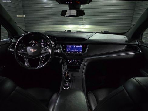 Used 2021 Cadillac XT5 Luxury FWD image 11