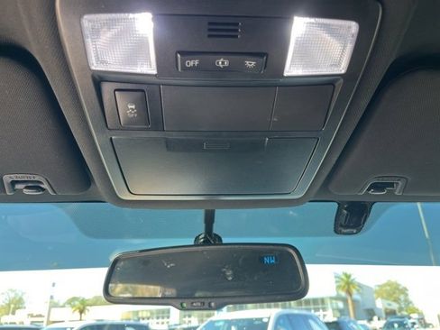 Used 2017 Toyota Tacoma TRD Sport image 22