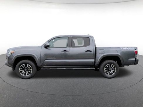 Used 2023 Toyota Tacoma TRD Sport AWD/4WD image 3