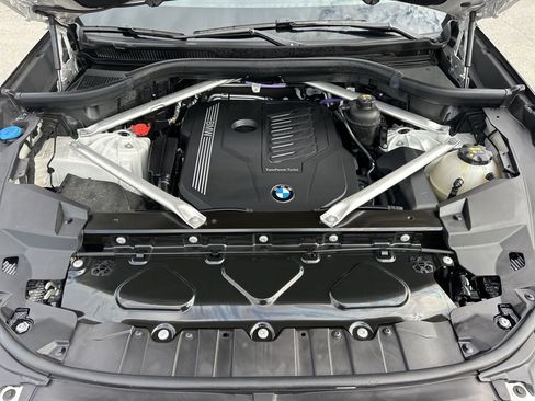 Used 2023 BMW X6 xDrive40i w/ M Sport Package image 37