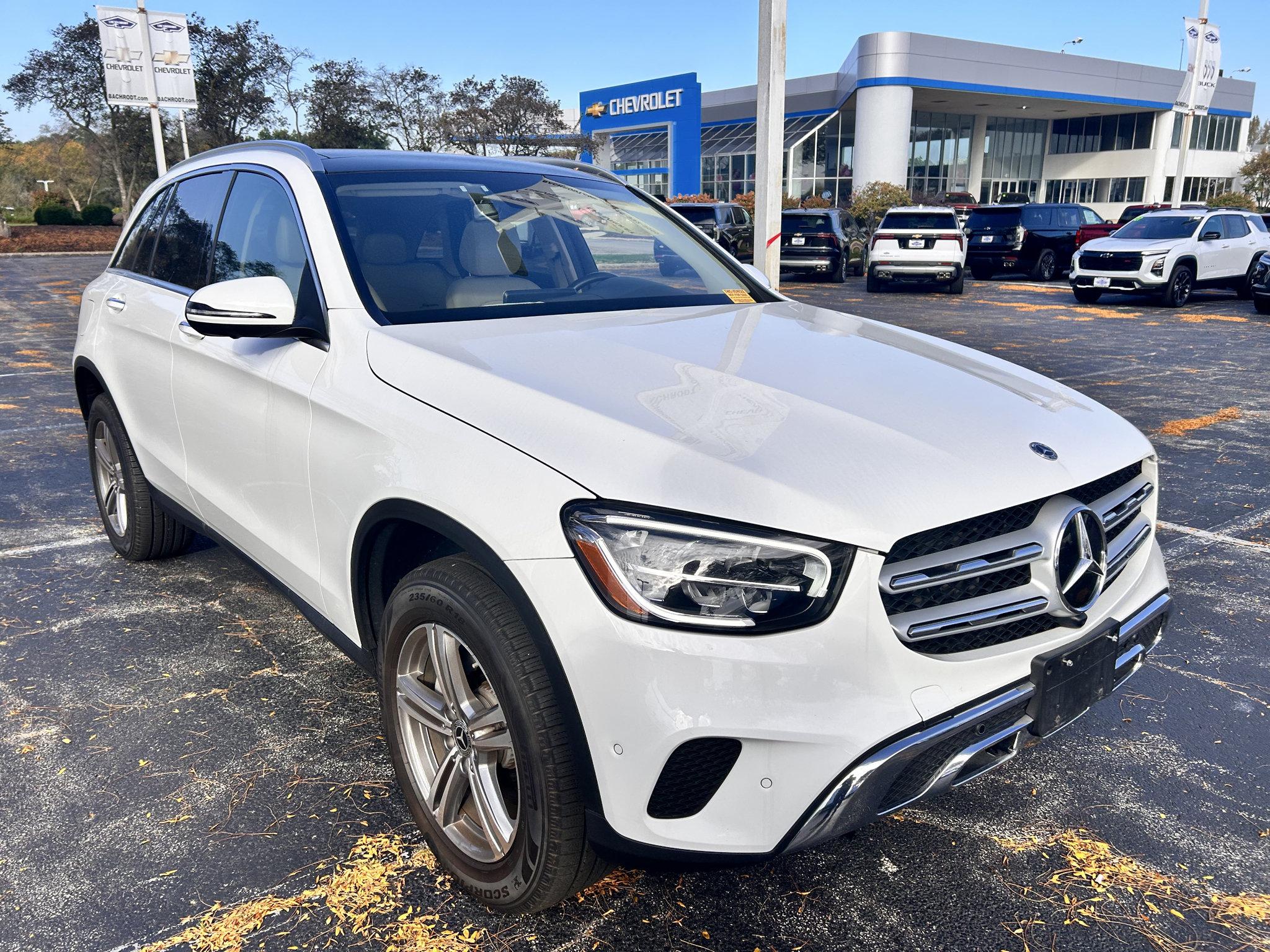 Used 2022 Mercedes-Benz GLC 300 4MATIC image 1