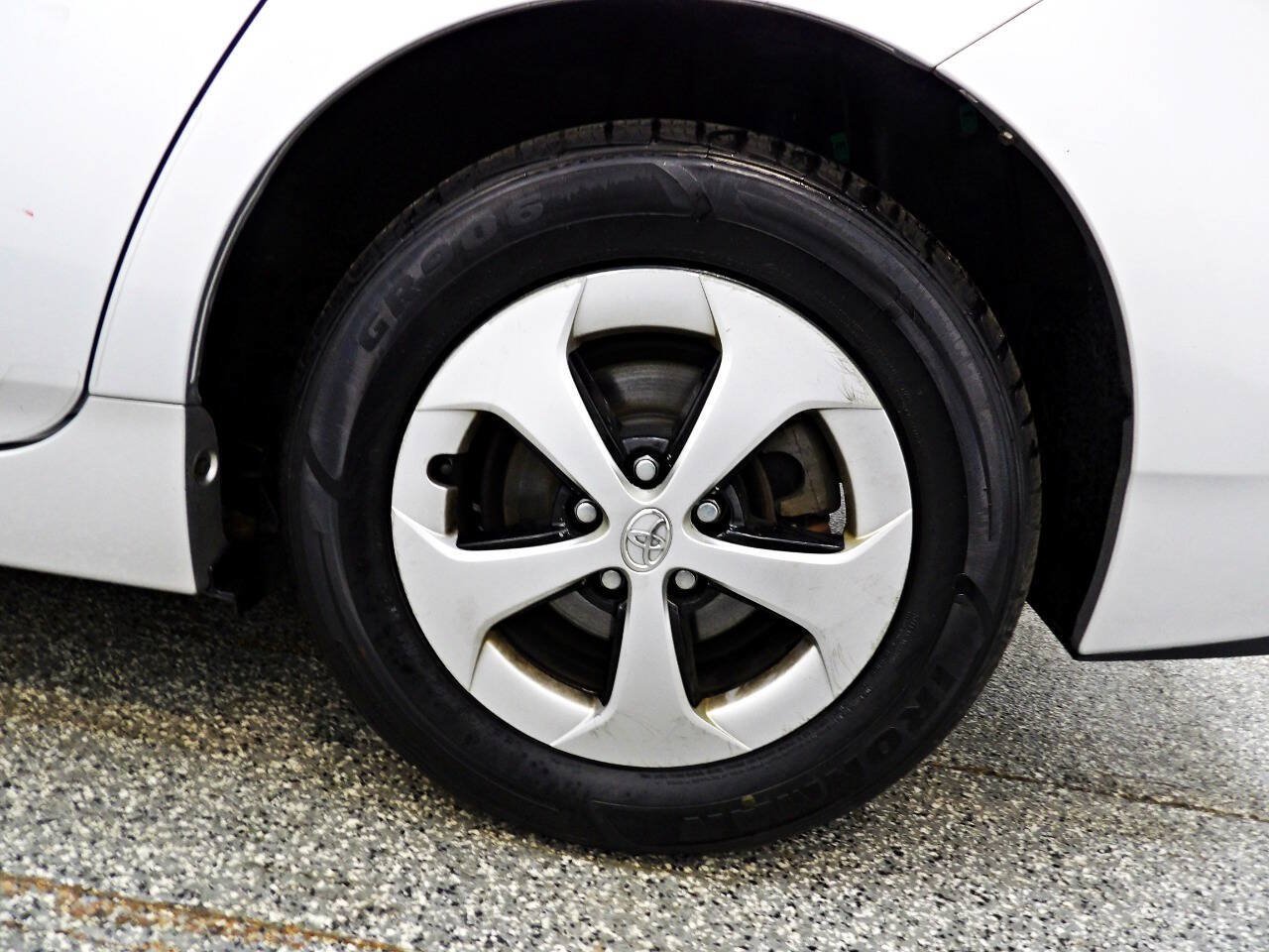 Used 2014 Toyota Prius Two FWD image 18