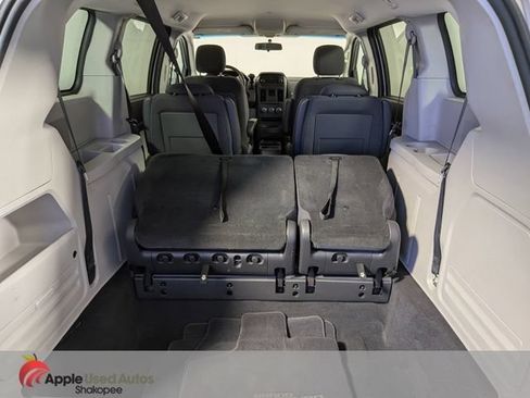 Used 2009 Dodge Grand Caravan SE FWD image 10