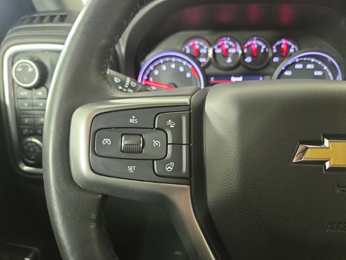 Used 2019 Chevrolet Silverado 1500 LTZ w/ LTZ Premium Package AWD/4WD image 15