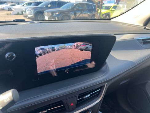 Used 2025 Buick Encore GX Preferred image 25