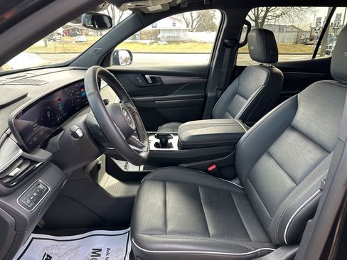 Used 2025 Buick Enclave Sport Touring image 22