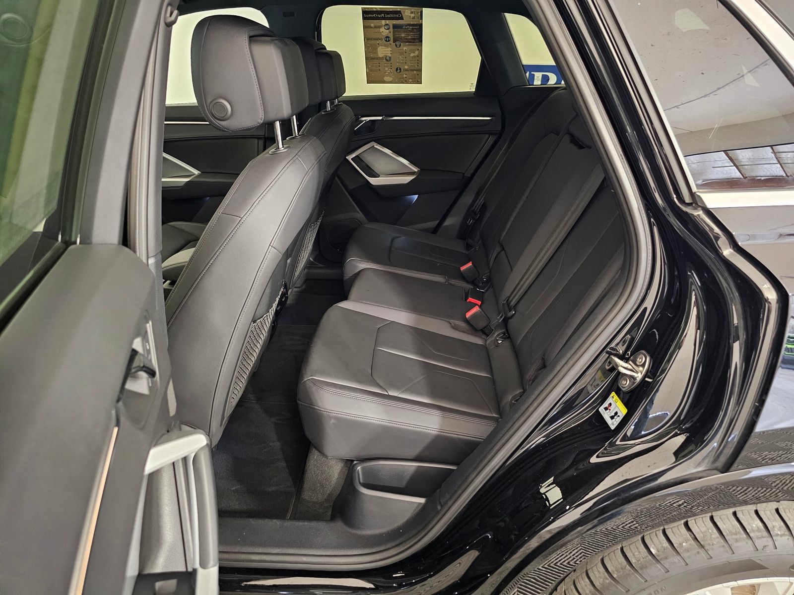 Used 2022 Audi Q3 2.0T Premium Plus w/ Premium Plus Package AWD/4WD image 23