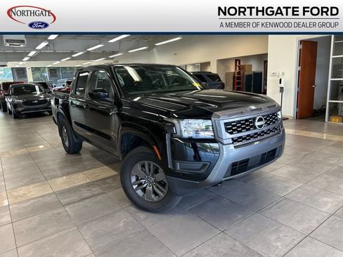 Used 2025 Nissan Frontier SV AWD/4WD image 1