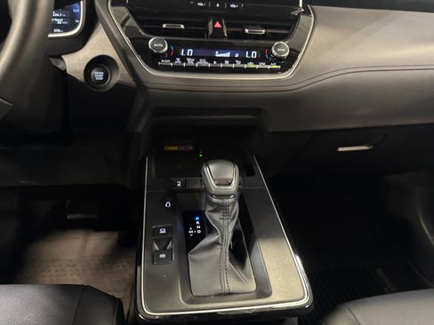 Certified 2026 Toyota Corolla Cross XLE w/ Convenience Package FWD image 20