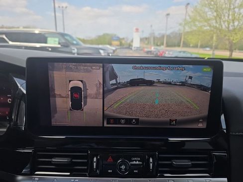 New 2026 Nissan Pathfinder SL AWD/4WD image 23