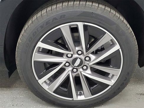 New 2026 Cadillac Vistiq Sport w/ LPO, Floor Liner Package image 32