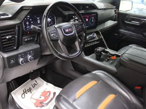 Used 2024 GMC Sierra 1500 AT4 w/ Technology Package AWD/4WD image 44