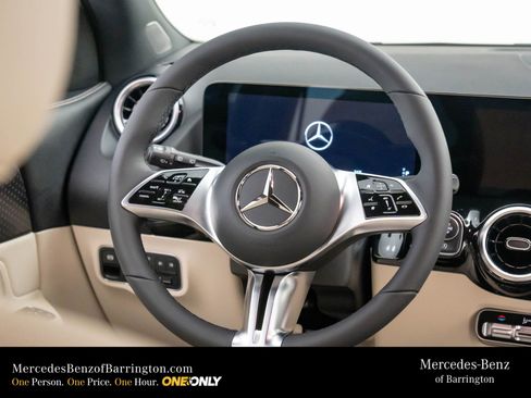 New 2026 Mercedes-Benz GLA 250 GLA 250 image 12