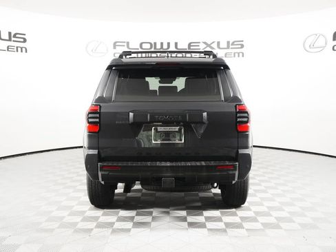 Used 2025 Toyota 4Runner TRD Off-Road Premium AWD/4WD image 6