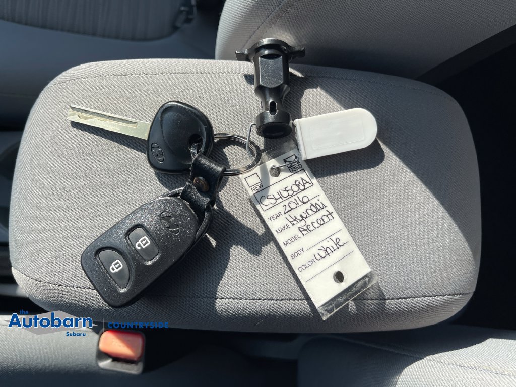 Used 2016 Hyundai Accent SE w/ Option Group 02 FWD image 19