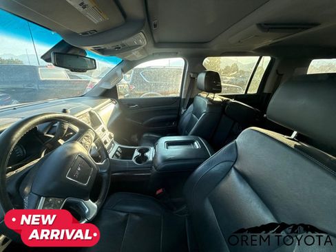 Used 2018 GMC Yukon XL SLT w/ Open Road Package AWD/4WD image 20