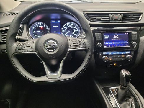 Used 2020 Nissan Rogue Sport SV FWD image 22