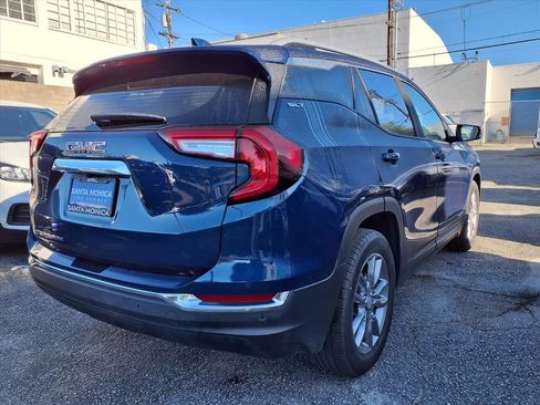Used 2022 GMC Terrain SLT w/ Infotainment Package II image 22