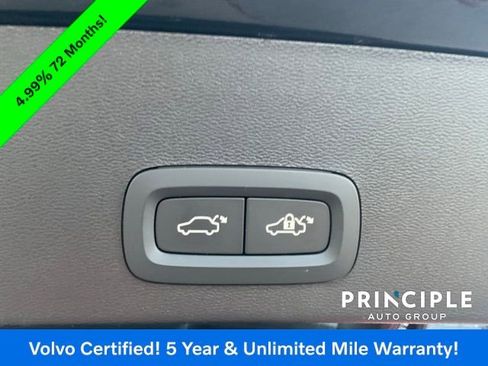 Certified 2025 Volvo XC40 B5 Core image 29