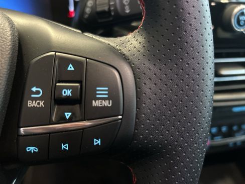 Used 2025 Ford Escape ST-Line image 19