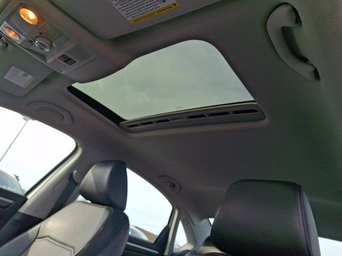 Used 2018 Volkswagen Passat 2.0T SE image 14