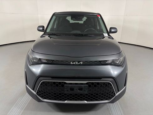 Used 2023 Kia Soul LX w/ LX Technology Package image 3