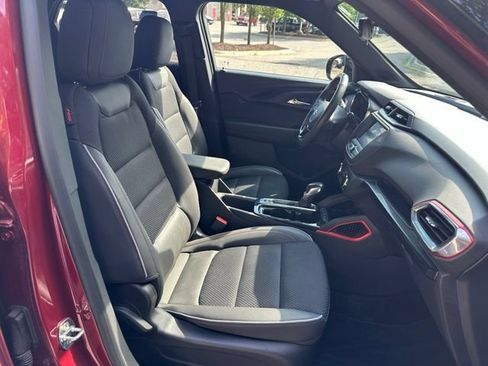 Used 2023 Chevrolet TrailBlazer RS FWD image 27