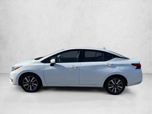 Used 2025 Nissan Versa SV FWD image 9