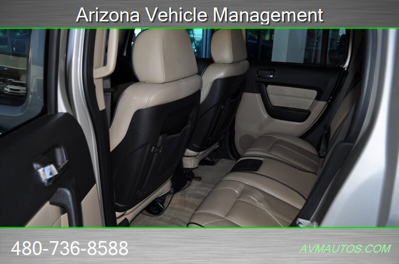 Used 2008 HUMMER H3 Alpha AWD/4WD image 26