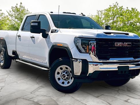 Used 2024 GMC Sierra 3500 Pro image 1