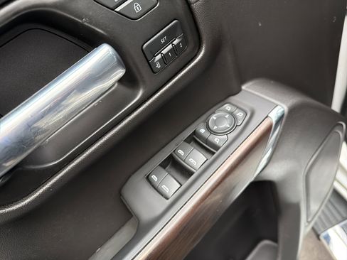 Used 2022 GMC Sierra 1500 SLT w/ SLT Premium Package image 15
