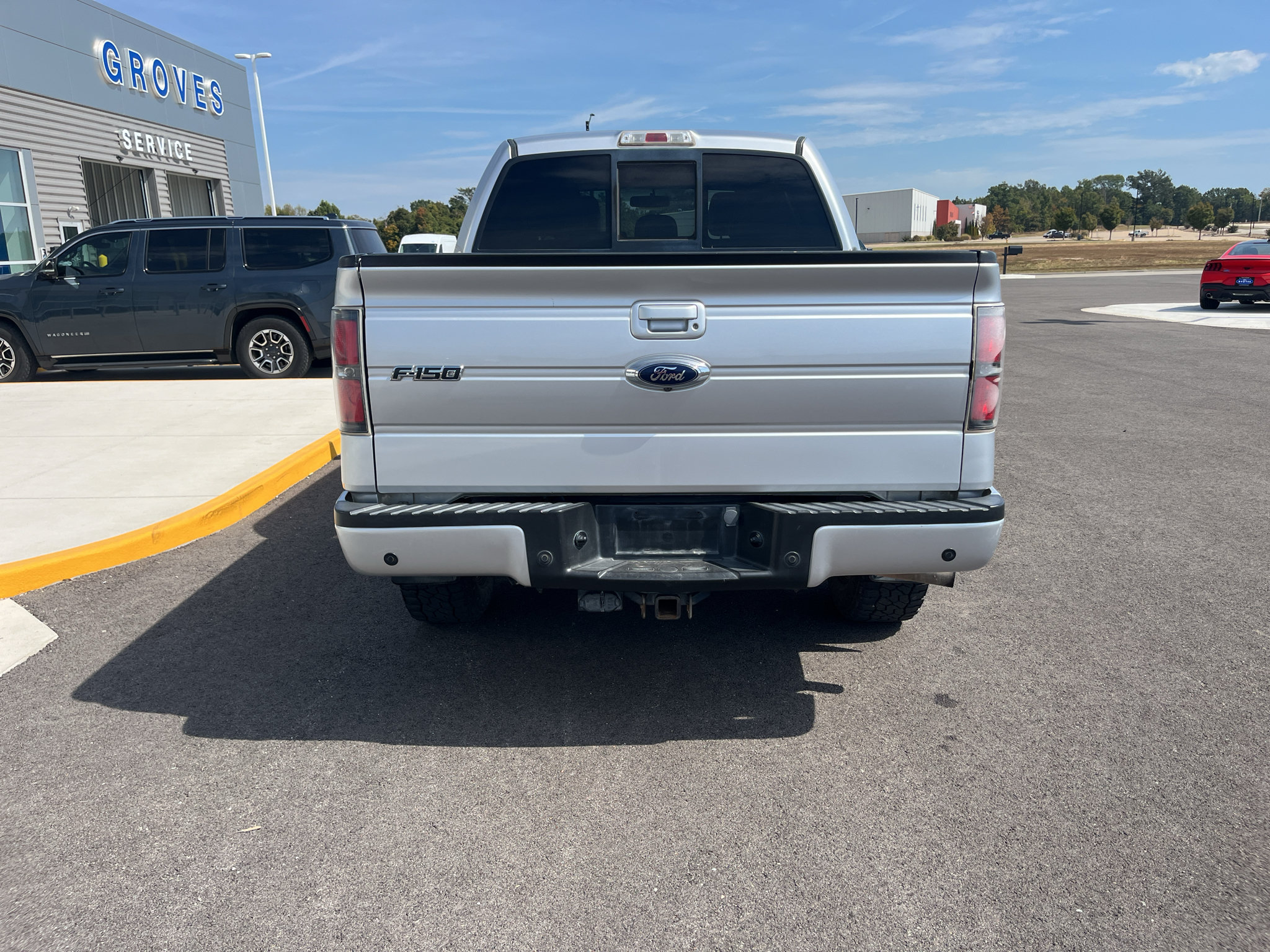 Used 2014 Ford F150 FX4 w/ Equipment Group 402A Luxury AWD/4WD image 6