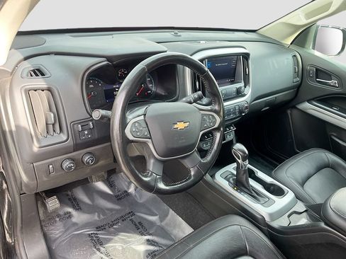 Used 2022 Chevrolet Colorado ZR2 w/ ZR2 Midnight Special Edition AWD/4WD image 9