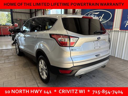 Used 2017 Ford Escape SE w/ SE Cold Weather Package AWD/4WD image 5