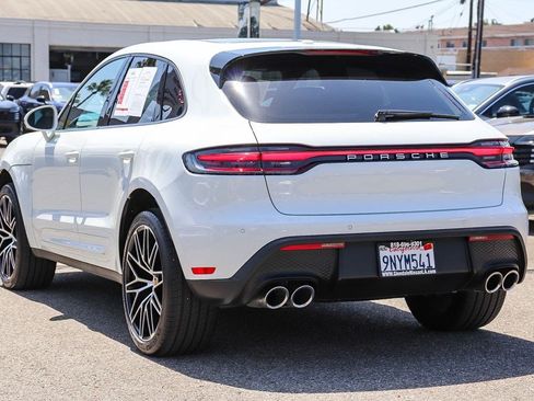 Used 2024 Porsche Macan AWD/4WD image 6