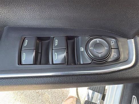 Used 2025 Chevrolet Silverado 2500 LT AWD/4WD image 33