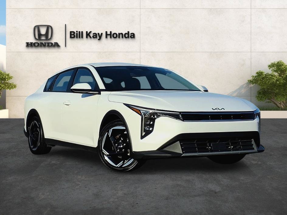 Used 2025 Kia K4 EX FWD image 1