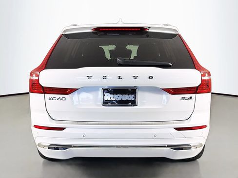 Used 2023 Volvo XC60 B5 Plus AWD/4WD image 6