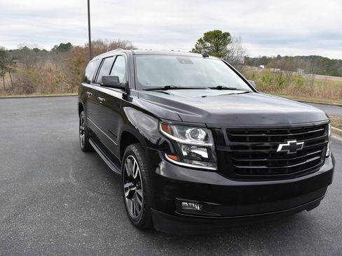 Used 2020 Chevrolet Suburban Premier image 1