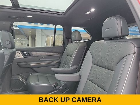 Used 2025 Buick Enclave Avenir w/ Super Cruise Package image 16