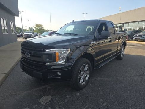 Used 2019 Ford F150 XLT w/ Equipment Group 302A Luxury AWD/4WD image 2