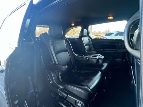 Used 2023 Honda Odyssey Sport image 17