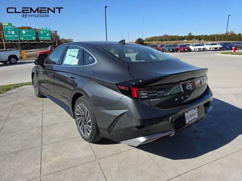 New 2026 Hyundai Sonata Limited image 8