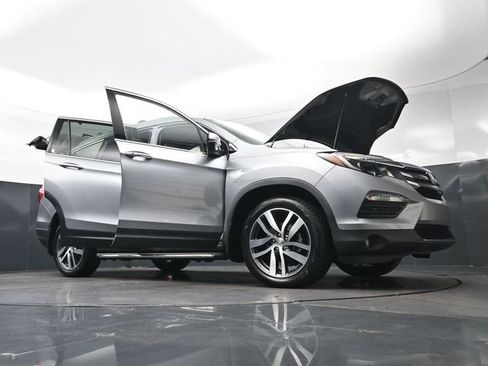Used 2016 Honda Pilot Elite image 45