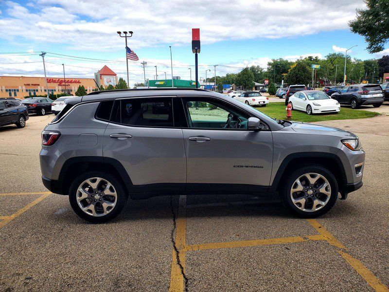 Used 2021 Jeep Compass Limited AWD/4WD image 4