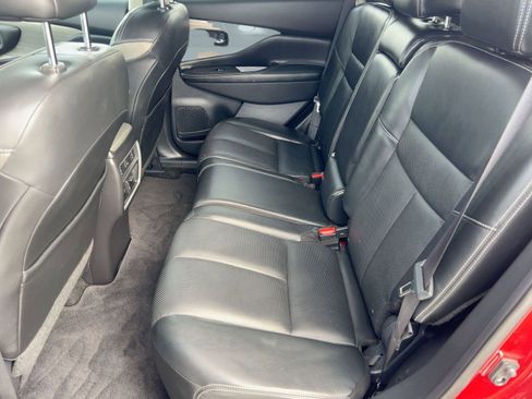 Used 2018 Nissan Murano Platinum image 15