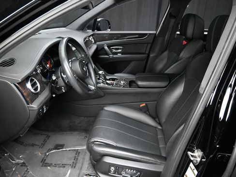 Used 2019 Bentley Bentayga AWD/4WD image 51