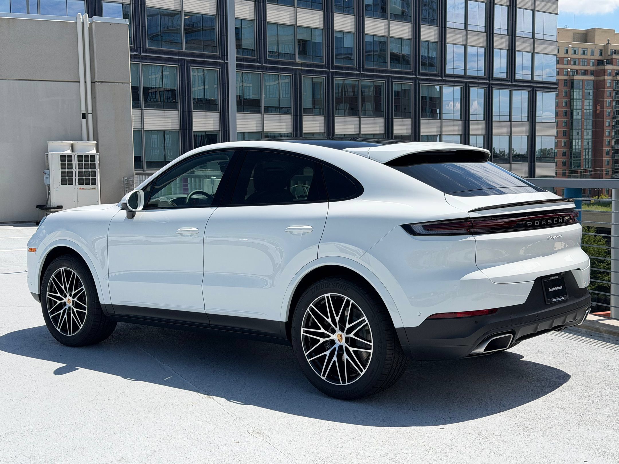Used 2026 Porsche Cayenne Coupe AWD/4WD image 3
