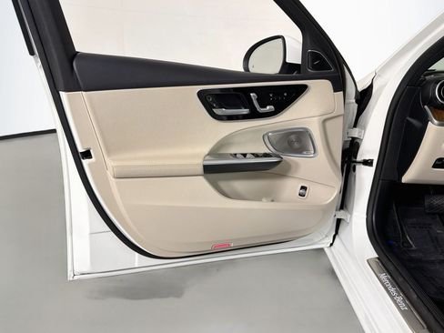 Certified 2023 Mercedes-Benz C 300 Sedan image 22